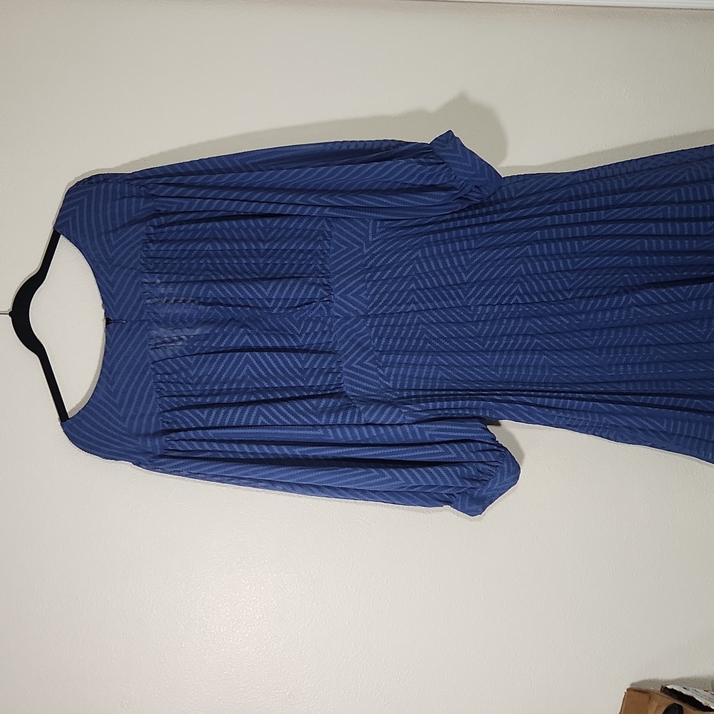 ASOS DESIGN Pleated Chevron Batwing Sheer Midi Dress Size 18 - Picture 5 of 10
